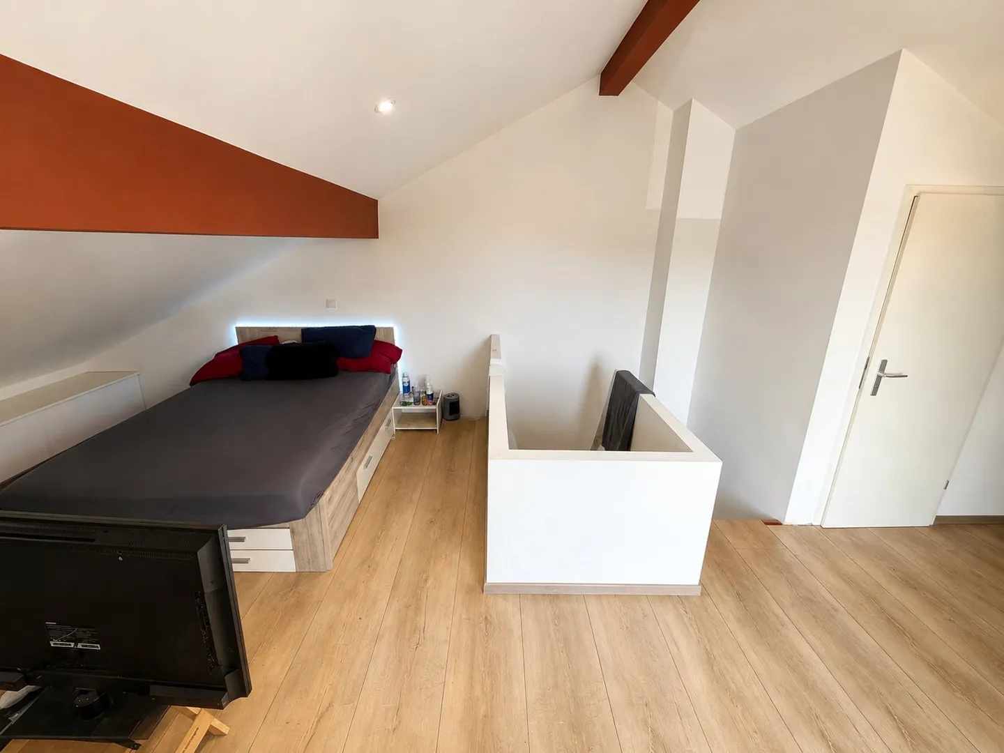 Charming Family Home in Daillens - Photo 10 of 15