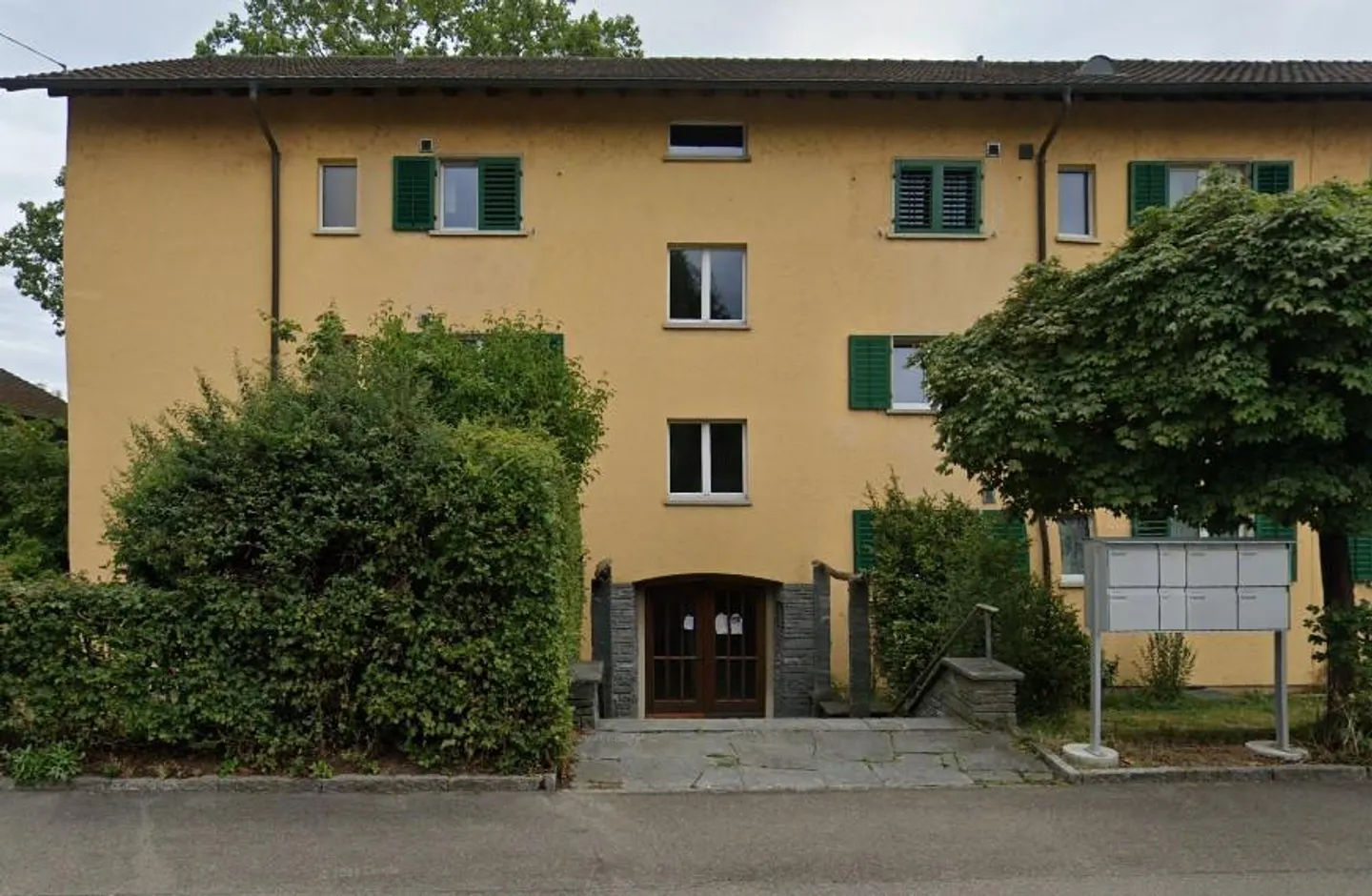 Modern and bright apartment in a central location - Photo 1 of 1