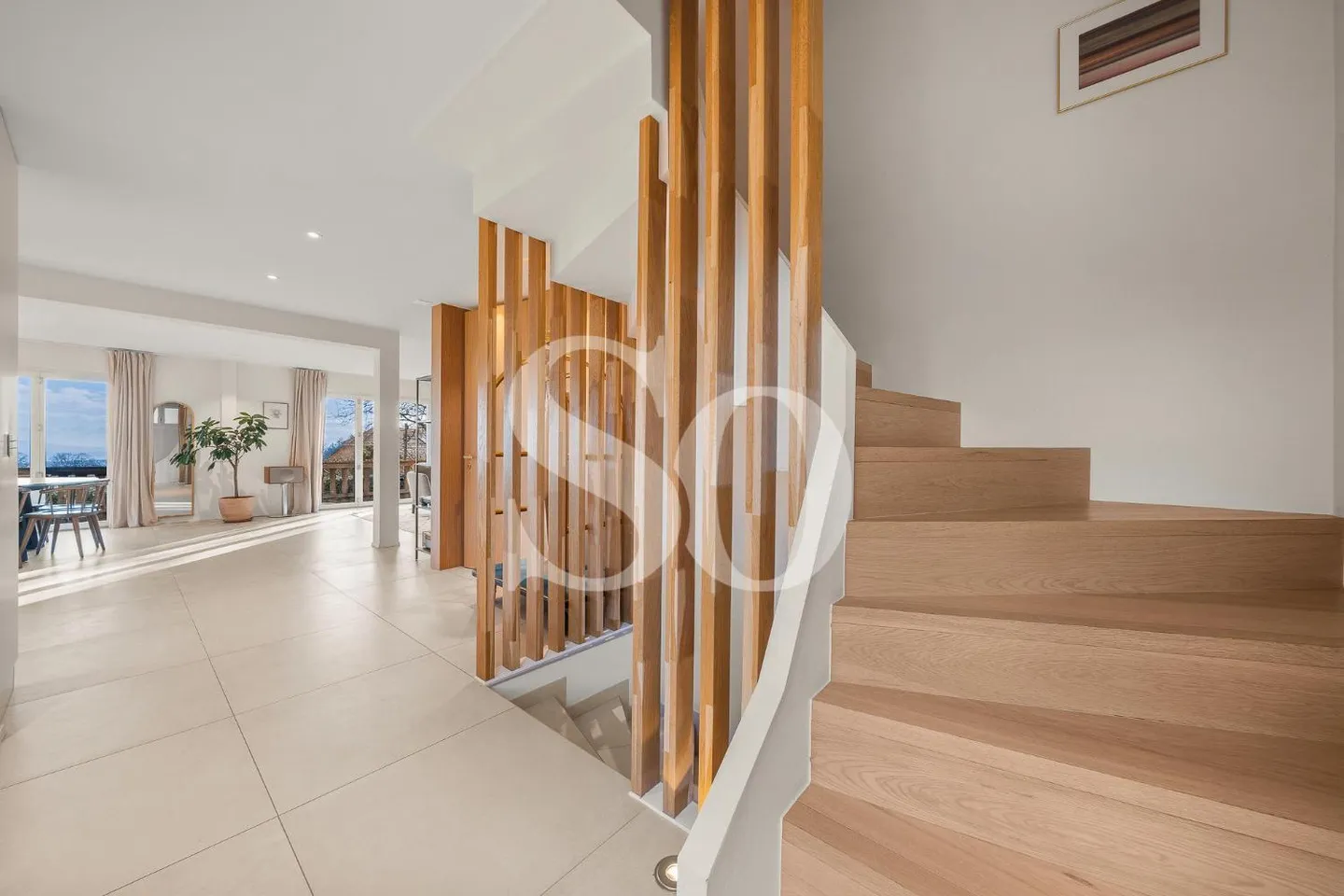 Exclusive: Renovated Villa with Pool, Lake and Mont-Blanc View - Photo 5 of 12