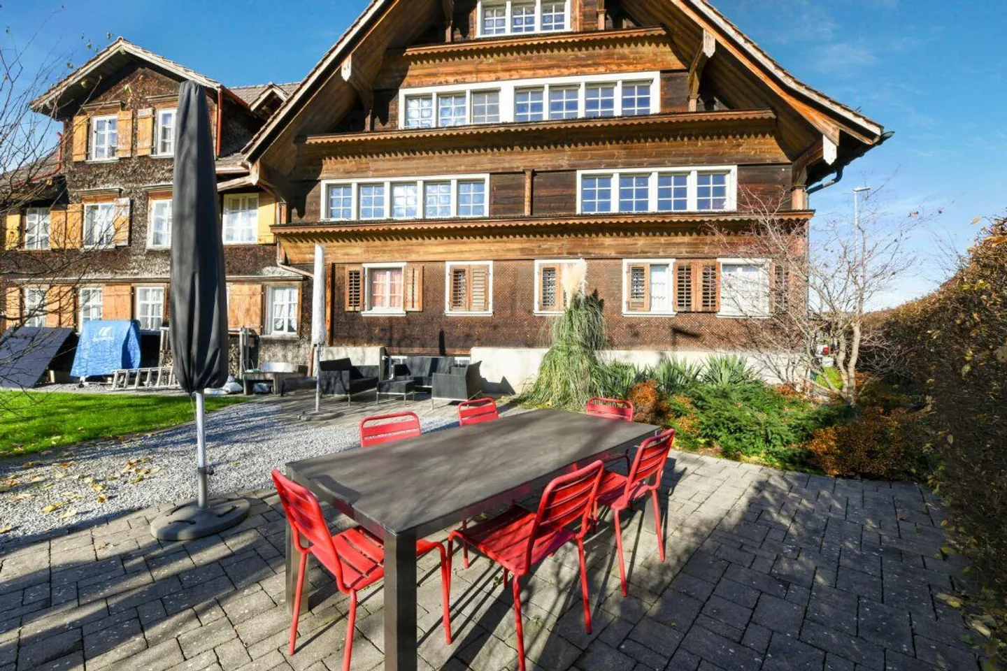 Une vie de rêve dans un charmant bâtiment ancien en bois - Photo 24 sur 25