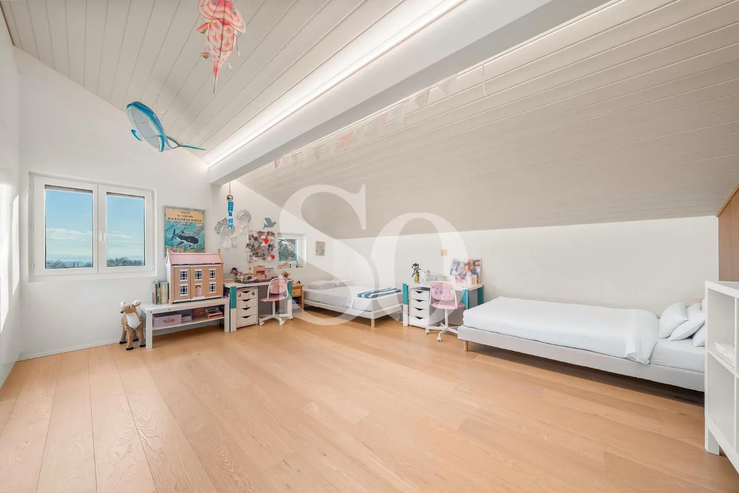 Exclusive: Renovated Villa with Pool, Lake and Mont-Blanc View - Photo 8 of 12