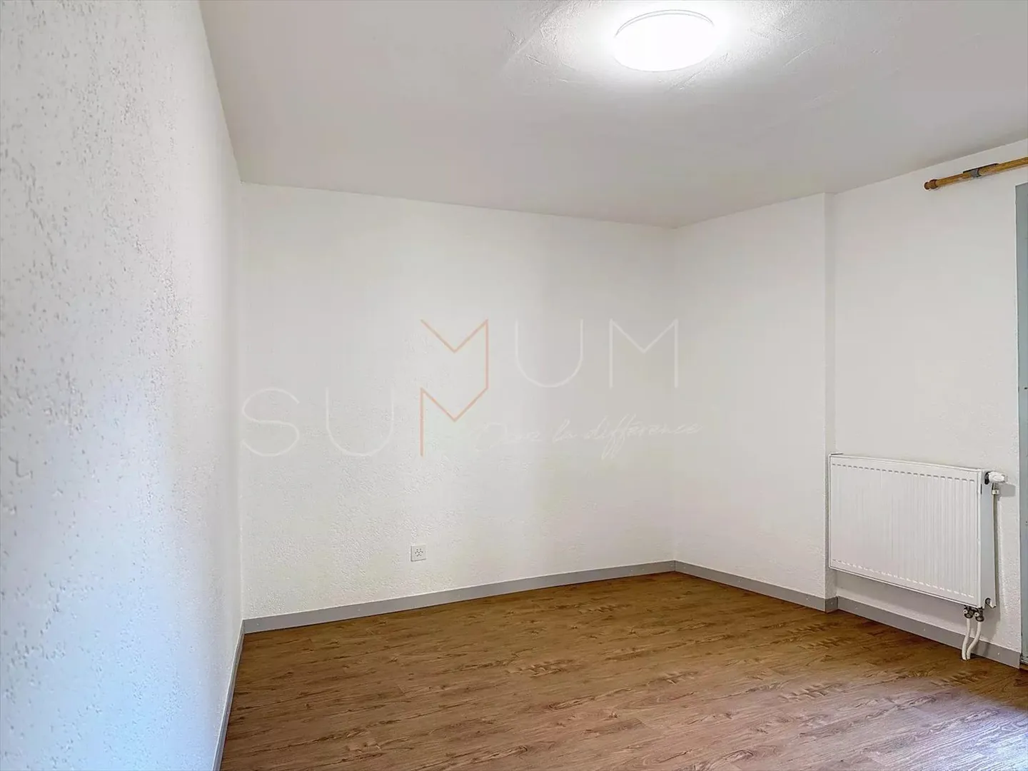 Studio nel Centro del Villaggio - Foto 2 di 4