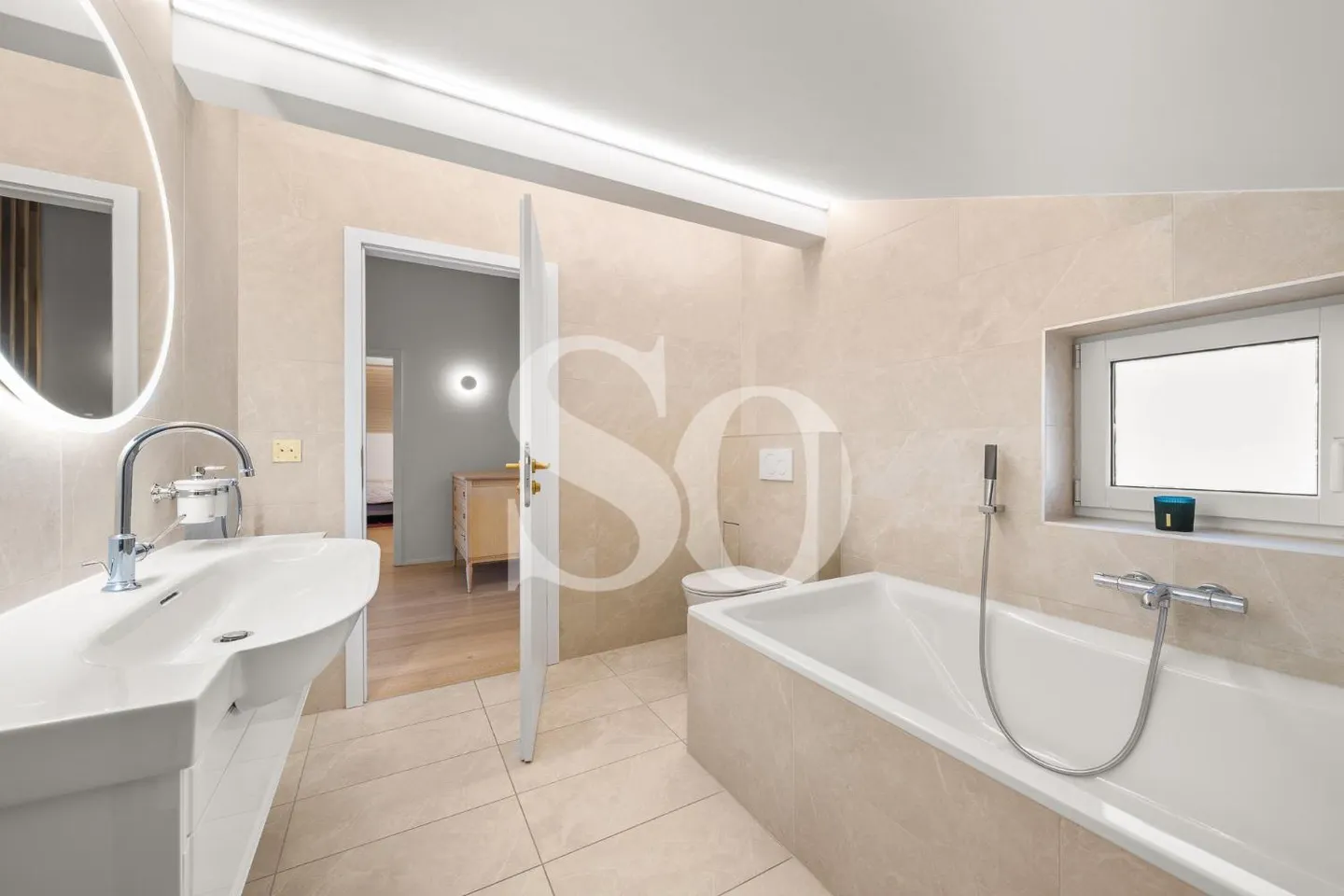 Exclusive: Renovated Villa with Pool, Lake and Mont-Blanc View - Photo 9 of 12