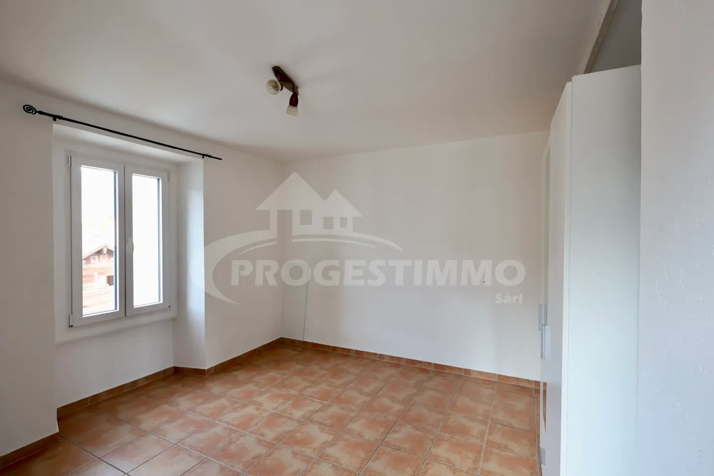 NEL CUORE DEL VILLAGGIO, SULLA STRADA PER VERCORIN - Foto 6 di 7