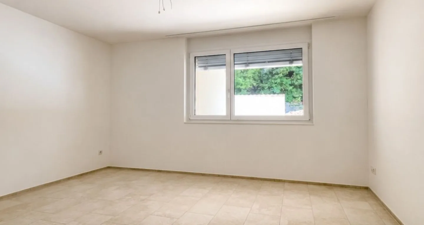 Modernes Apartment mit grosser Terrasse - Foto 3 von 6