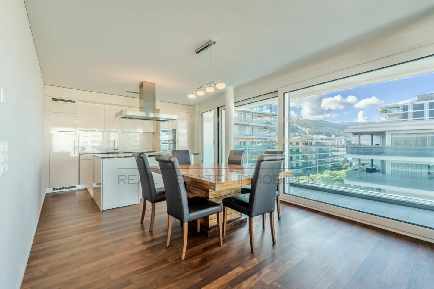 Spacious 5.5-room apartment with large balcony in Feldpark Zug - Photo 6 of 33