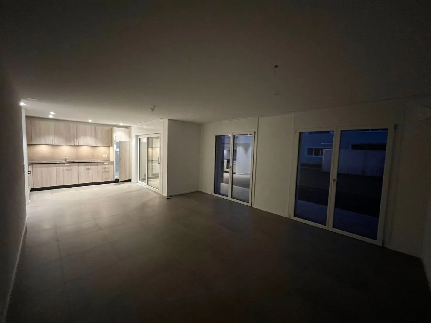 Nouvel appartement 3.5 pièces avec jardin - Photo 5 sur 13