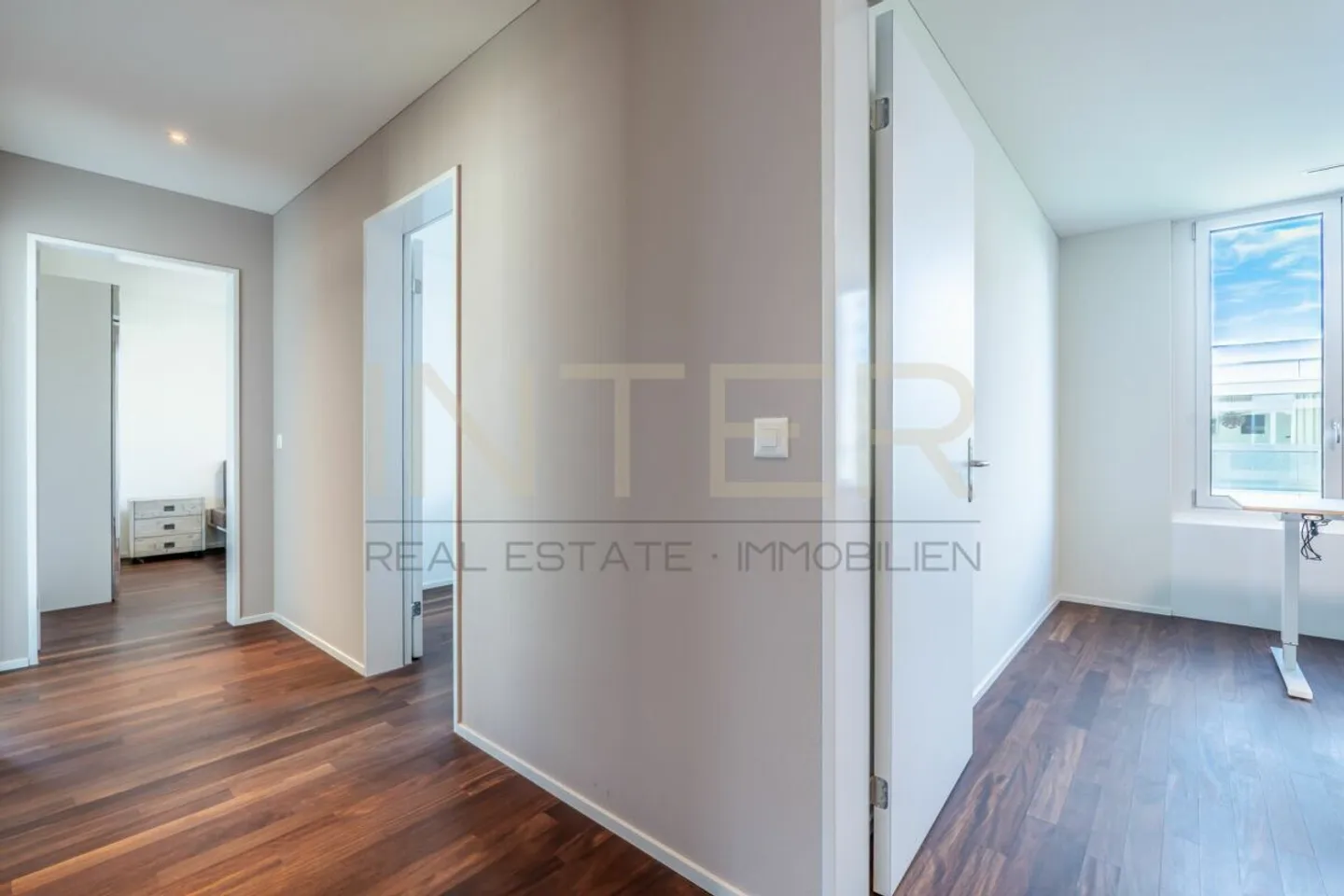 Spacious 5.5-room apartment with large balcony in Feldpark Zug - Photo 11 of 33
