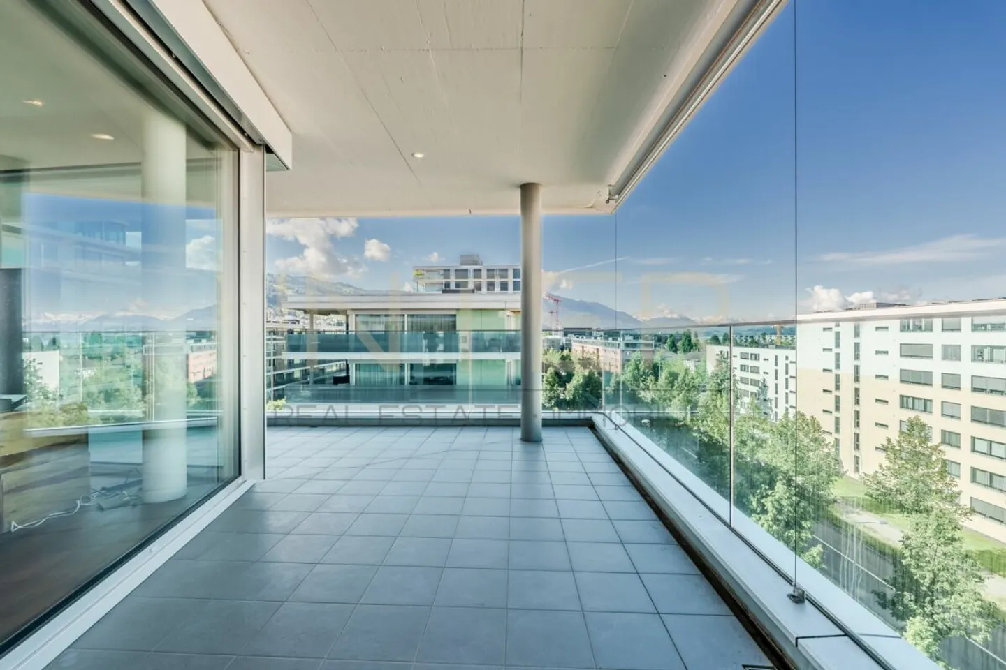 Spacious 5.5-room apartment with large balcony in Feldpark Zug - Photo 21 of 33