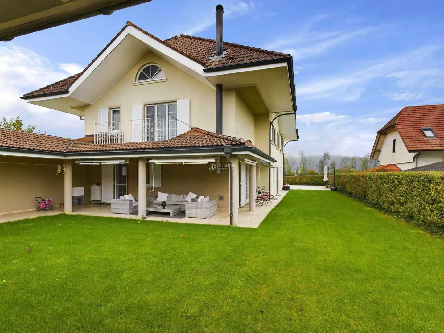 Villa 8.5 stanze con piscina e appartamento per gli ospiti a Oberentfelden - Foto 1 di 13