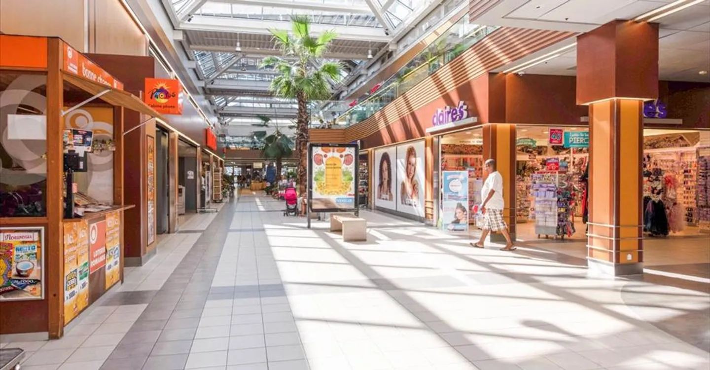 Mischgenutztes Gebäude mieten - Foto 3 von 5