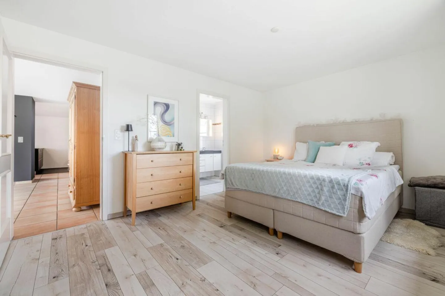 Dreamlike 6.5-room penthouse apartment with bright rooms and sunny balcony - Photo 5 of 9