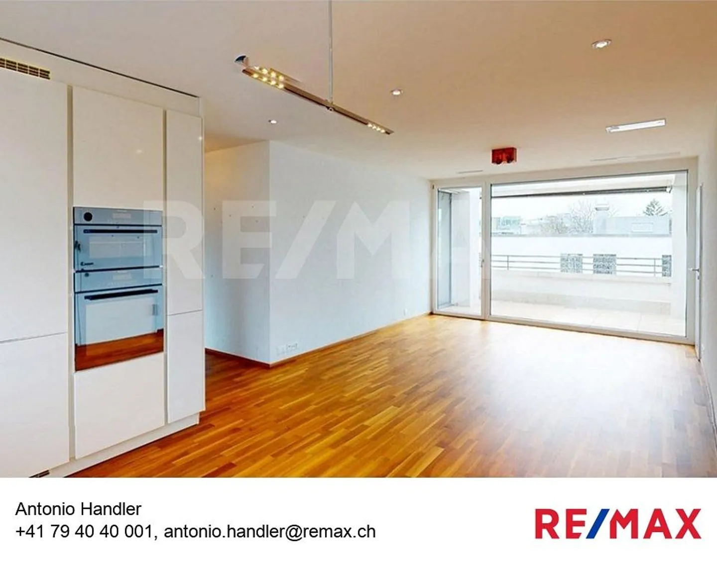 Arrivare sopra i tetti di Bülach - Foto 1 di 1