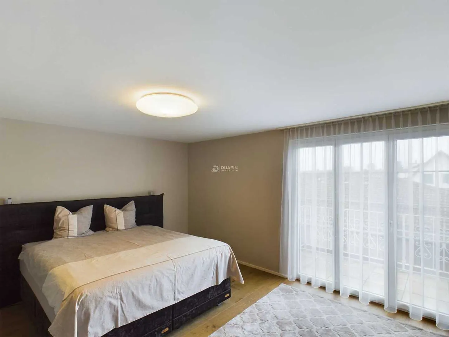 Villa 8.5 stanze con piscina e appartamento per gli ospiti a Oberentfelden - Foto 8 di 13