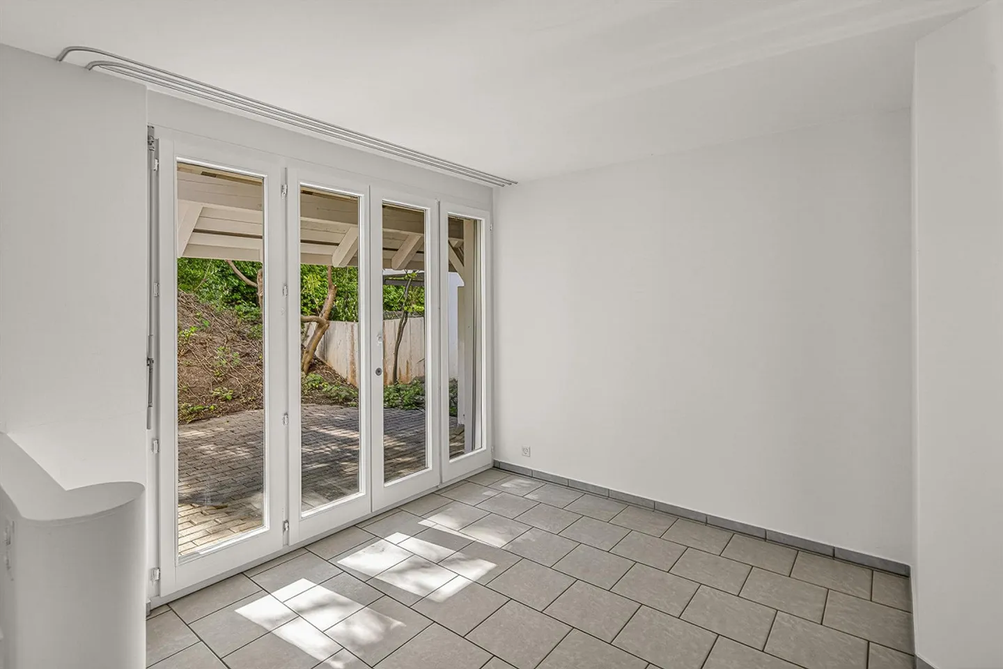 Charmantes Einfamilienhaus mit Garten - Foto 4 von 12