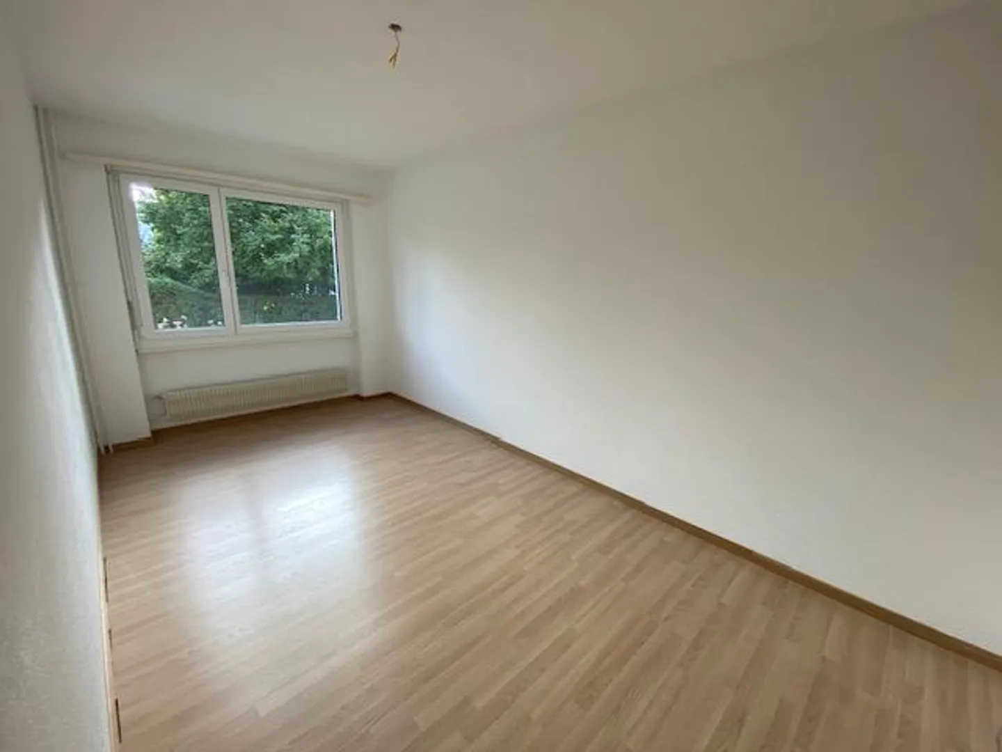 Frisch renovierte 4.5 Zimmerwohnung mit Balkon zu vermieten - Foto 11 von 16