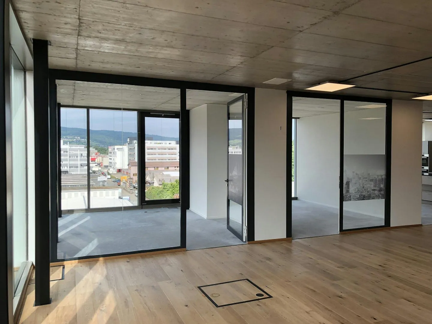 Point d'accès d'entreprise Rietpark Schlieren - Photo 5 sur 13