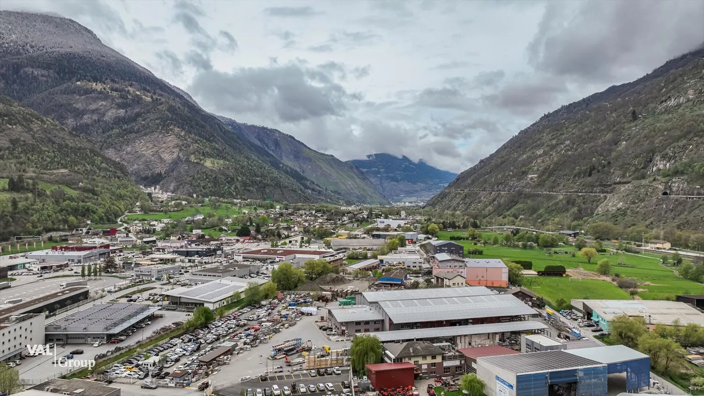Industriebauland an hochfrequentierter Lage mit hervorragender Sichtbarkeit - Foto 4 von 7