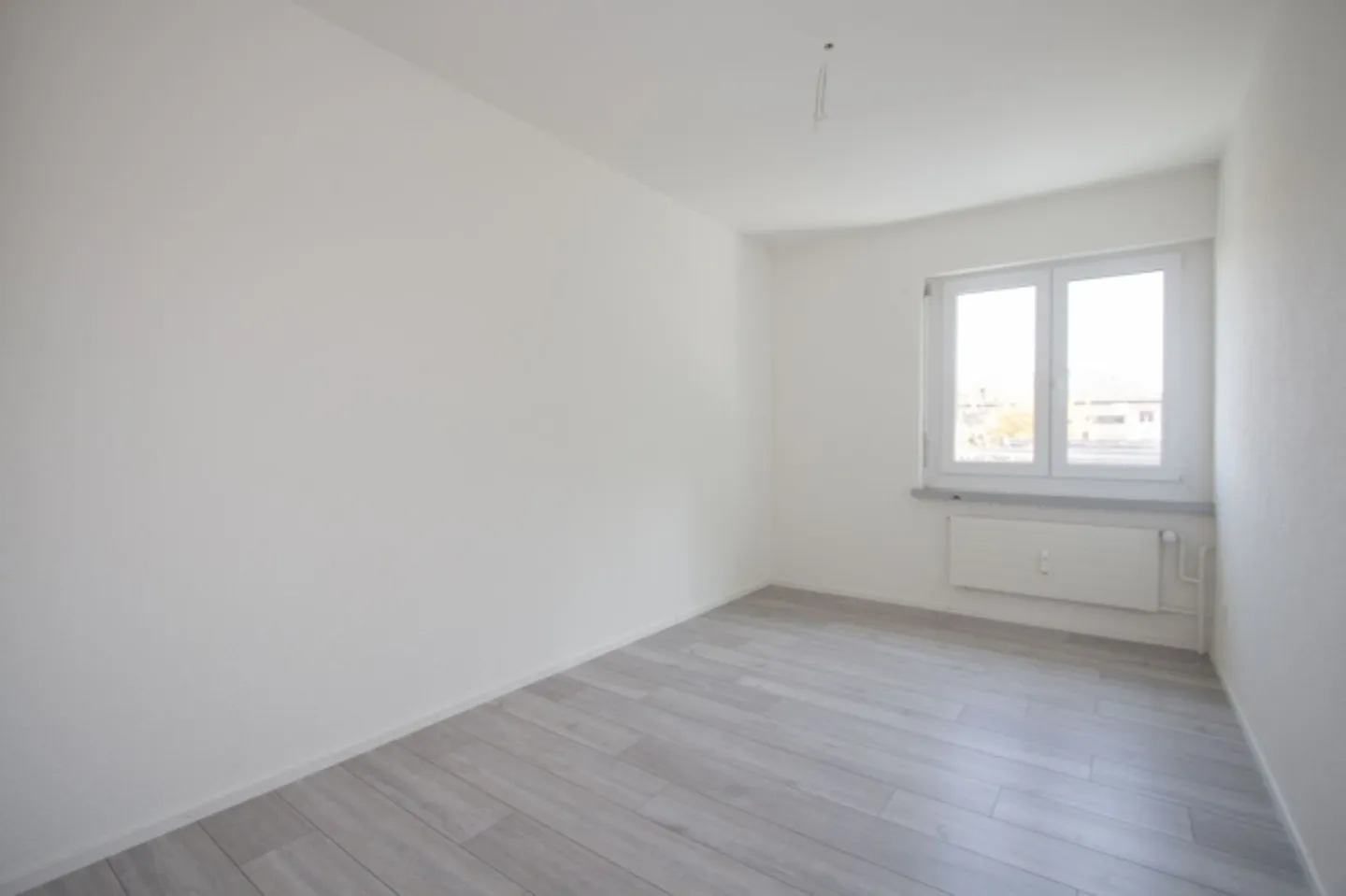 Modern Apartment in Green Area - Photo 7 of 9