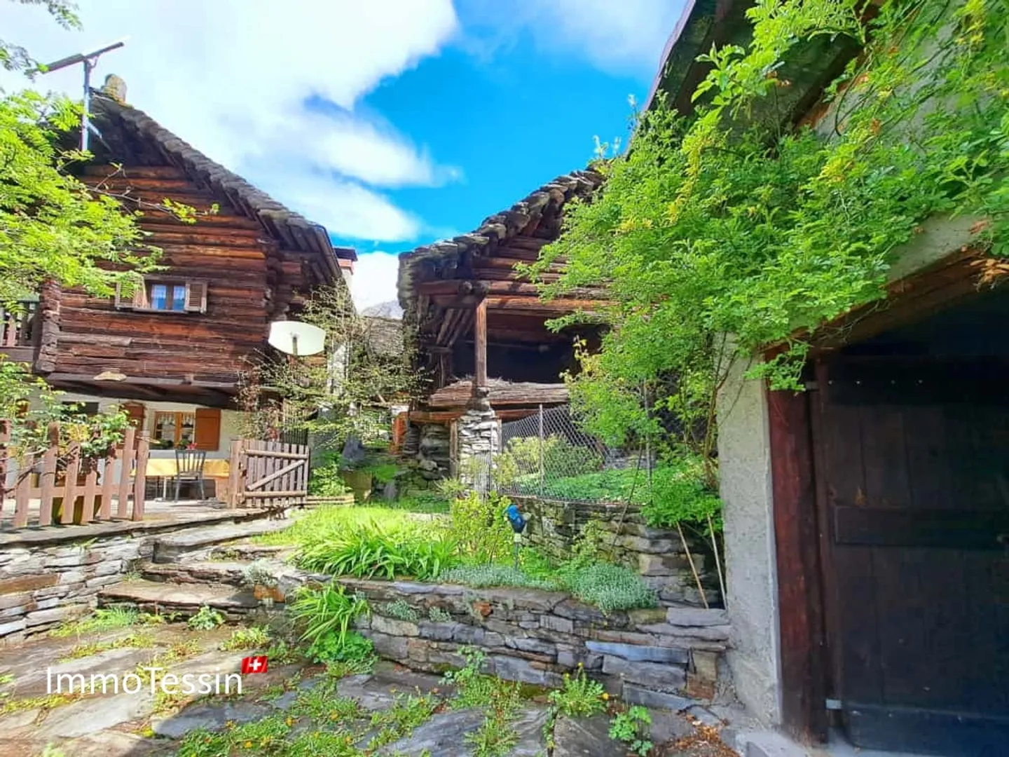 Charmantes Rustico in Dandrio, Malvaglia - Ihr Rückzugsort inmitten der Tessiner Natur - Foto 1 von 13