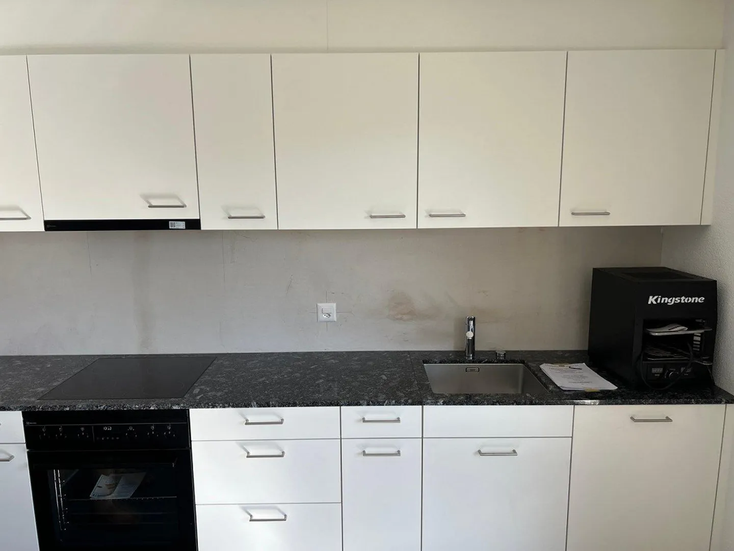 Appartamento appena ristrutturato con balcone/spazio giardino - Foto 3 di 10