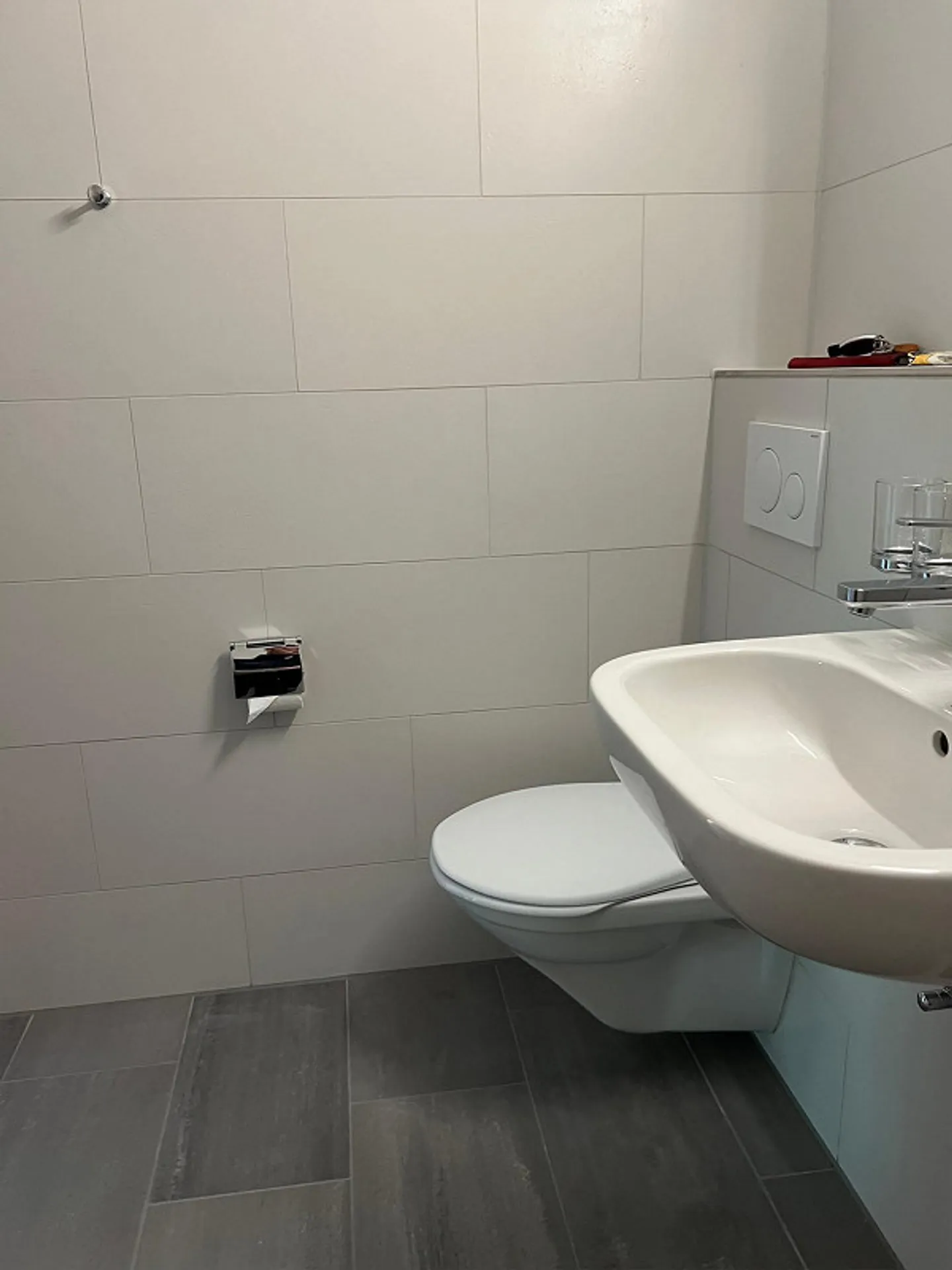 Appartamento appena ristrutturato con balcone/spazio giardino - Foto 5 di 10