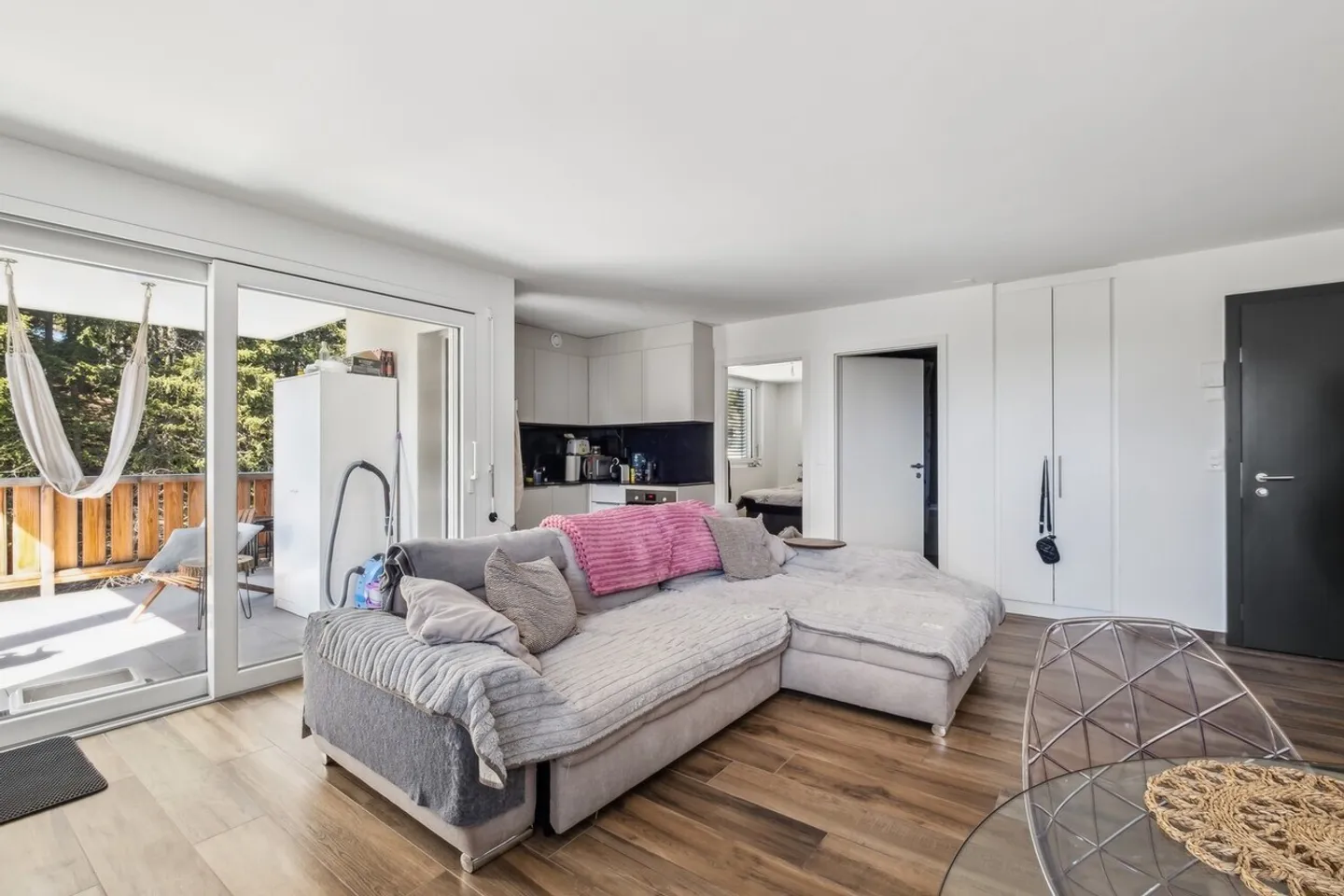 Entdecken Sie exklusiv diese wunderschöne Wohnung zum Verkauf in Crans-Montana! - Foto 3 von 9