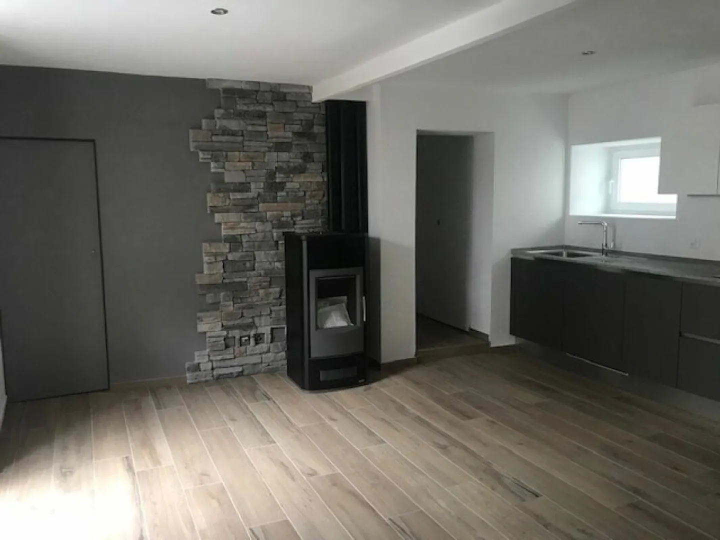 Romantic single-family home with 4.5 rooms and garden - Photo 1 of 15