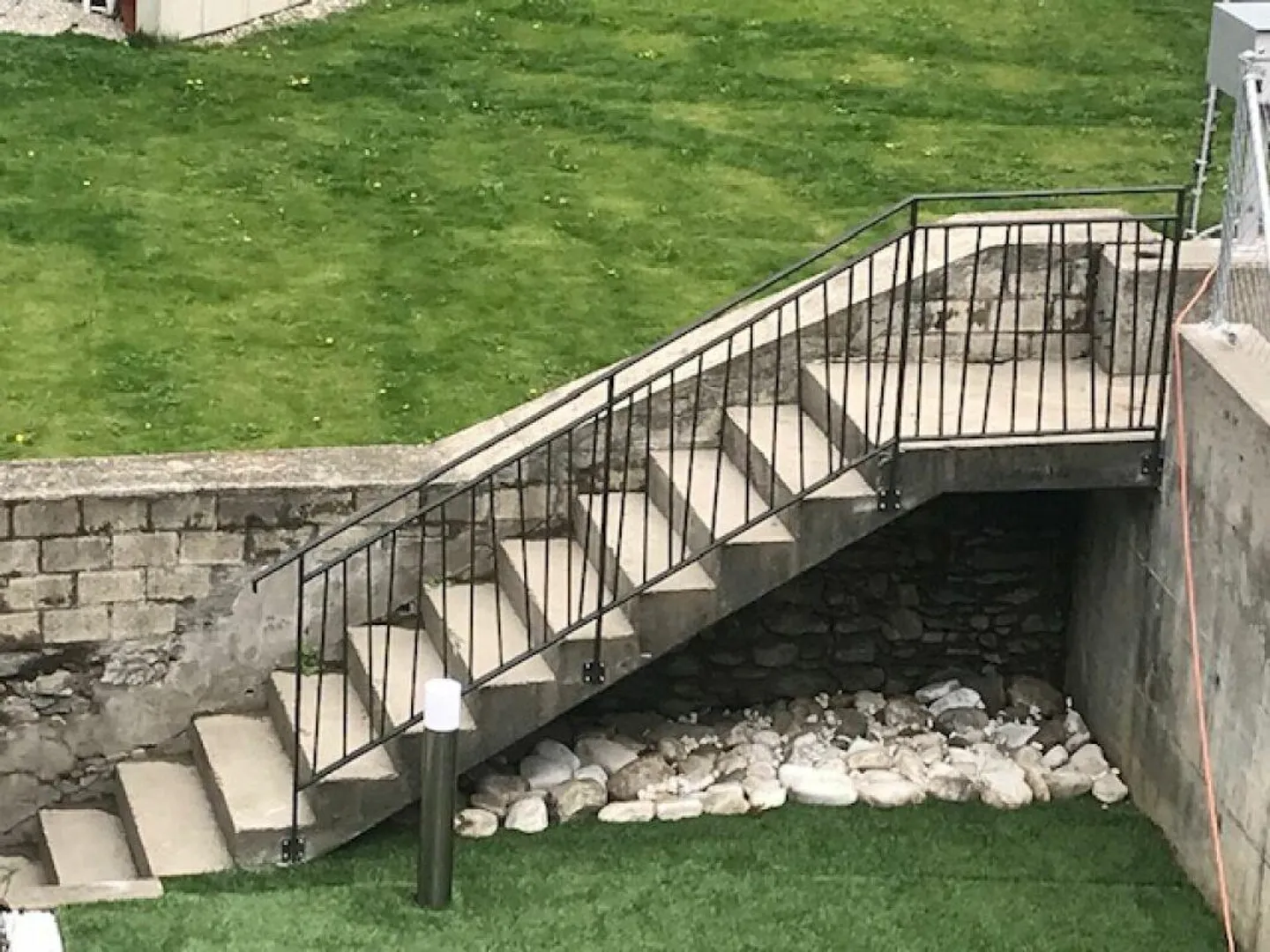 Romantic single-family home with 4.5 rooms and garden - Photo 14 of 15