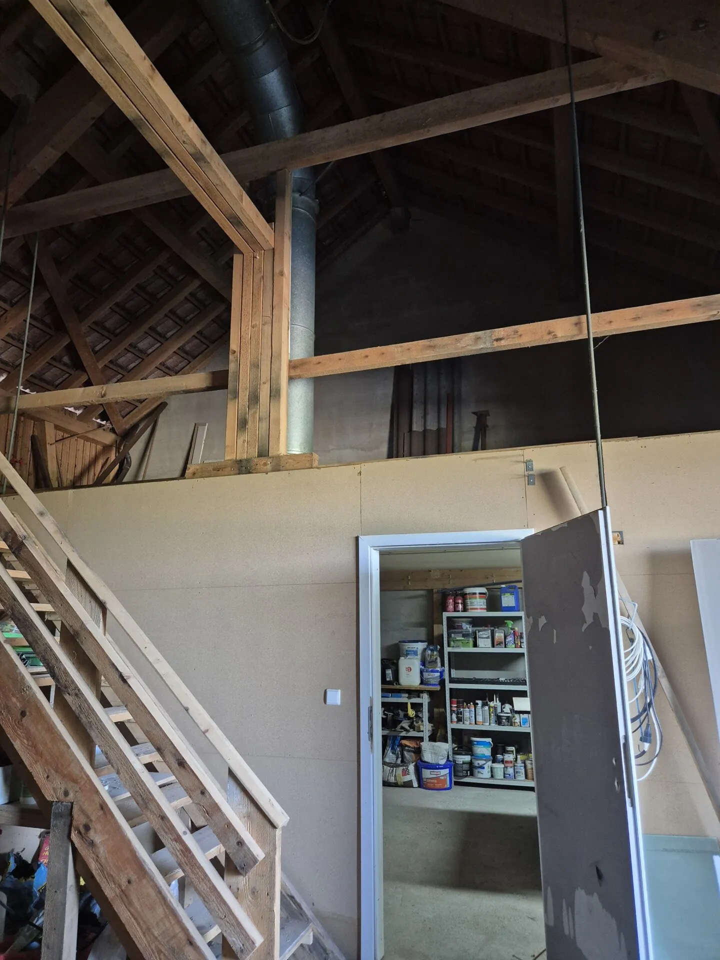 Ferme avec appartement et grange à louer - Photo 10 sur 10