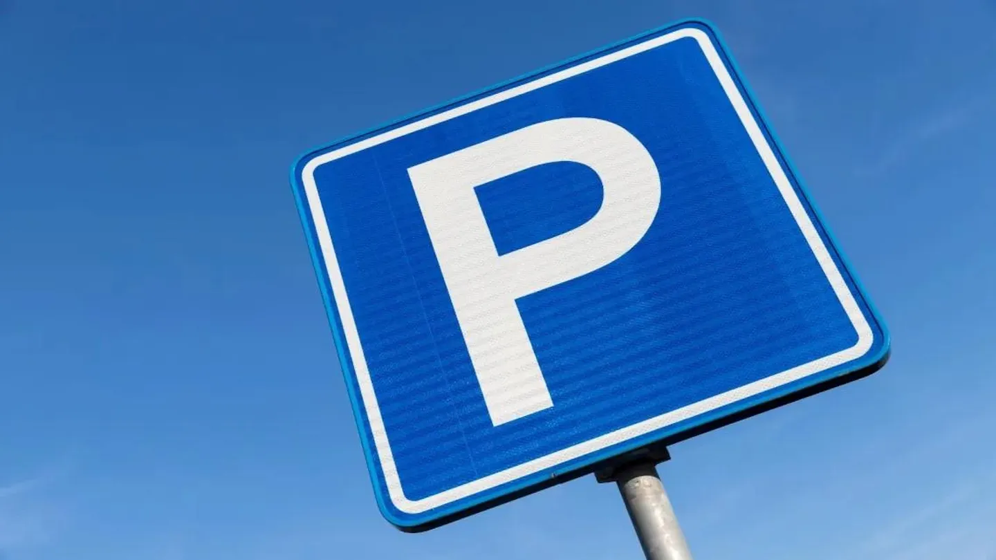 Parking space near the cantonal hospital (E-charging station possible) - Photo 1 of 1