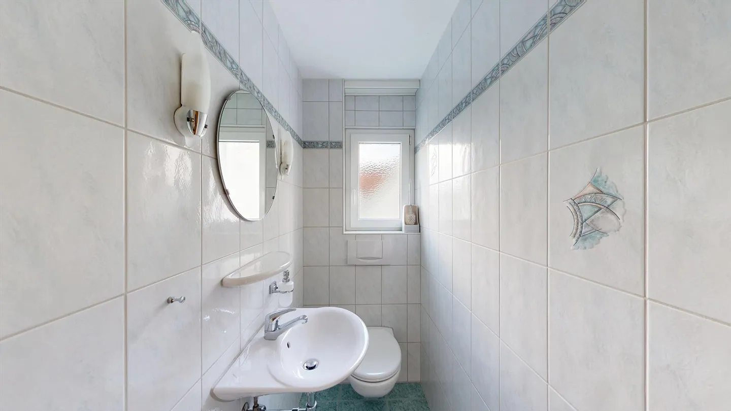 Incantevole appartamento Maisonette di 5,5 locali in un paradiso fiscale - Foto 10 di 13