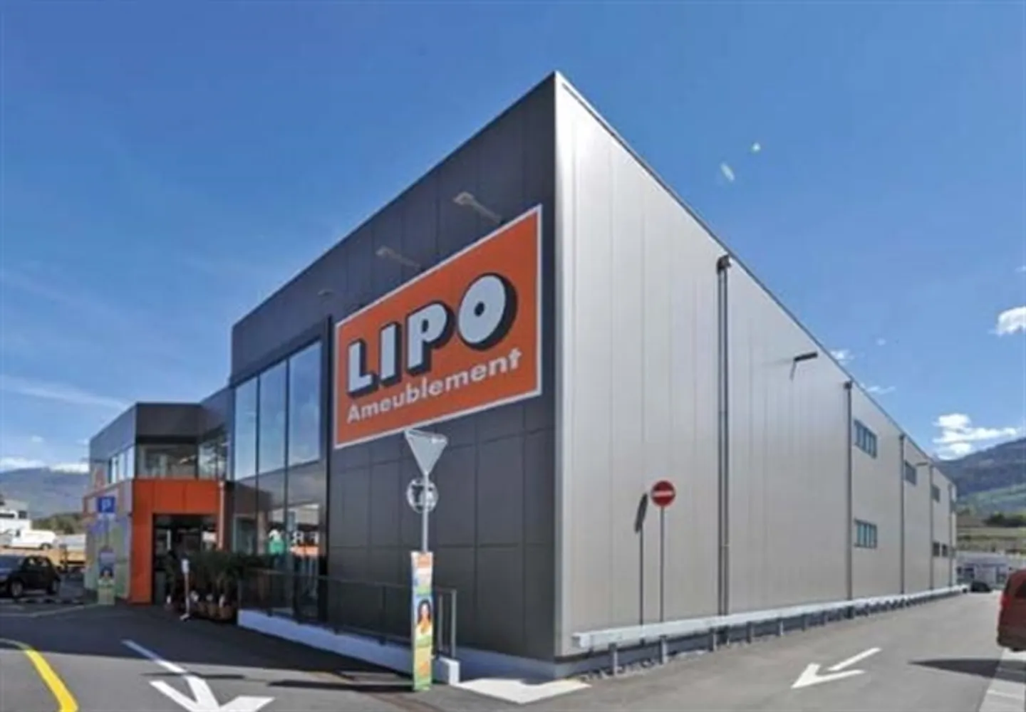 Opportunità straordinaria 6000 m² di spazio commerciale nel cuore di un'area dinamica - Foto 3 di 9