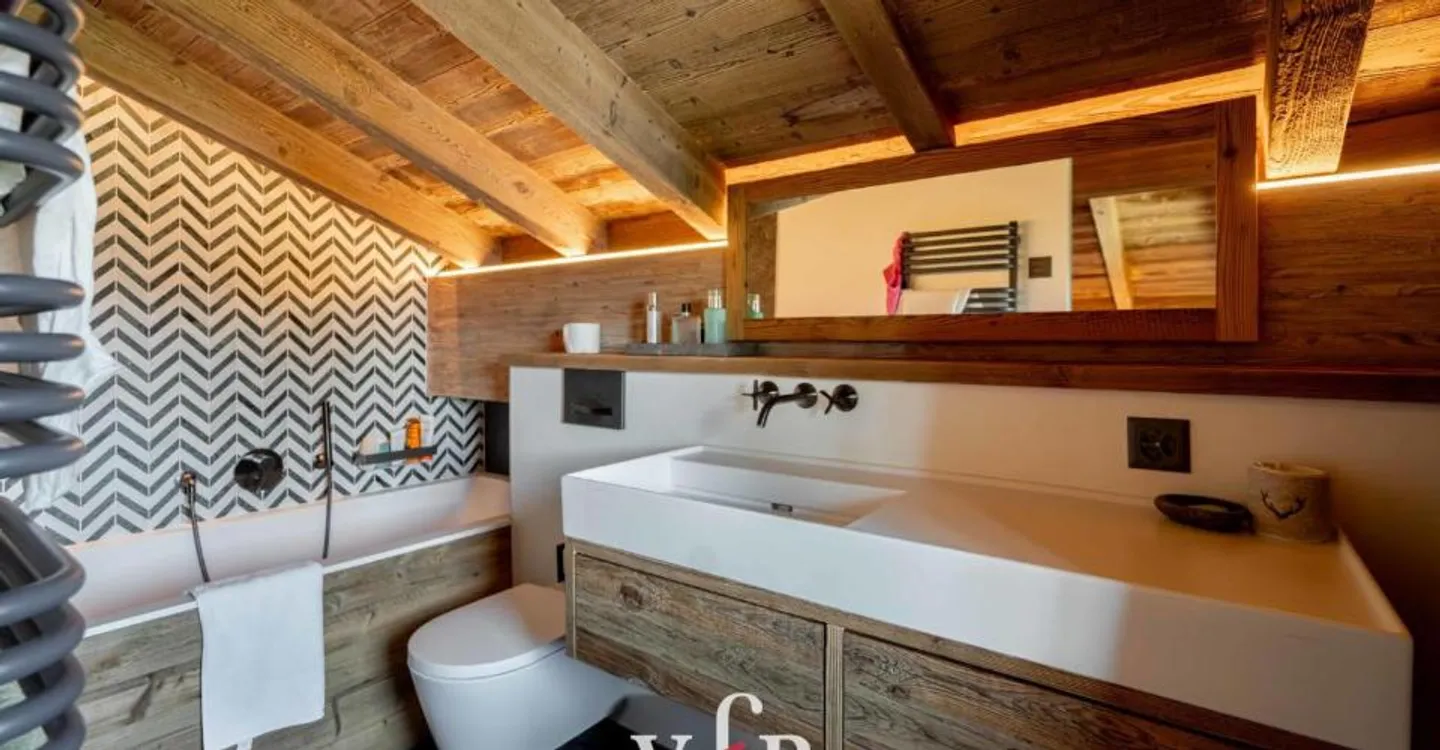 Luxury Duplex Attic in Verbier - Photo 8 of 10