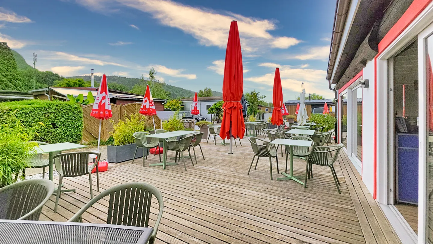 Opportunité de restaurant au bord du lac - Photo 5 sur 17