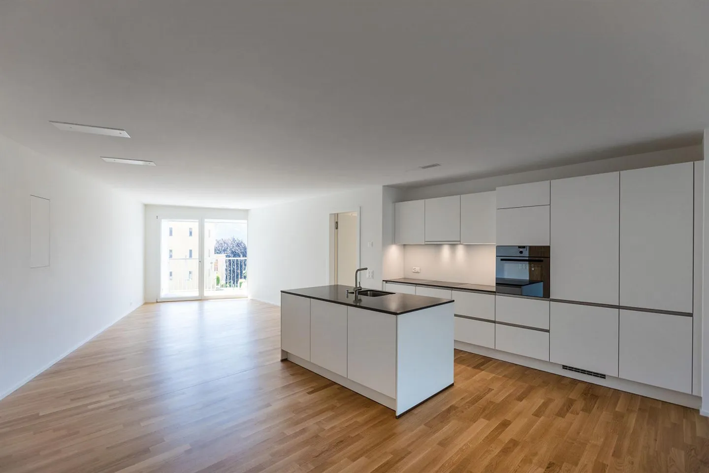 Modern Apartment in Park Setting - Photo 3 of 9