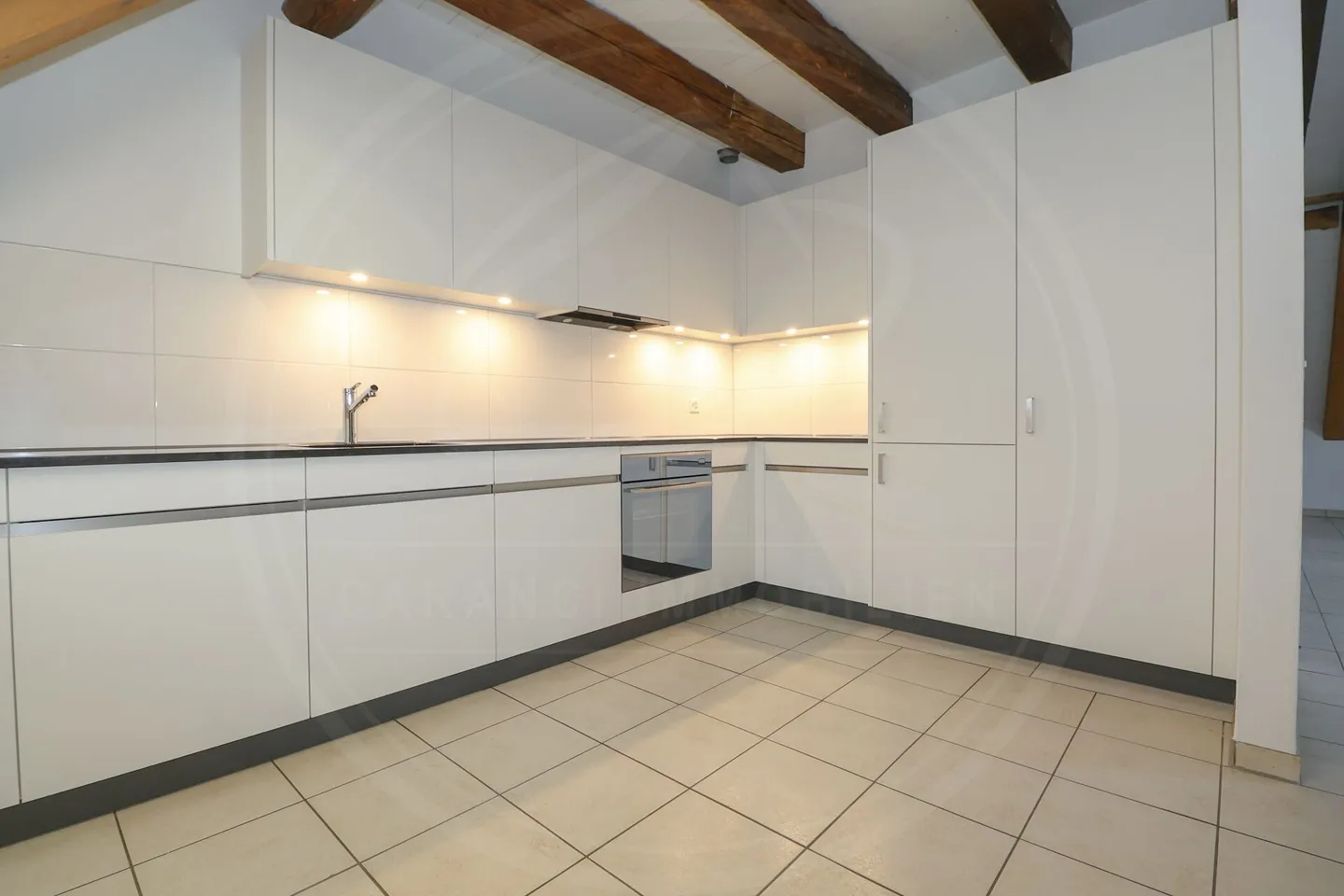 Appartement en duplex rénové de 5½ pièces dans l'historique 'Schlössli' de Koblenz à vendre - Photo 3 sur 20