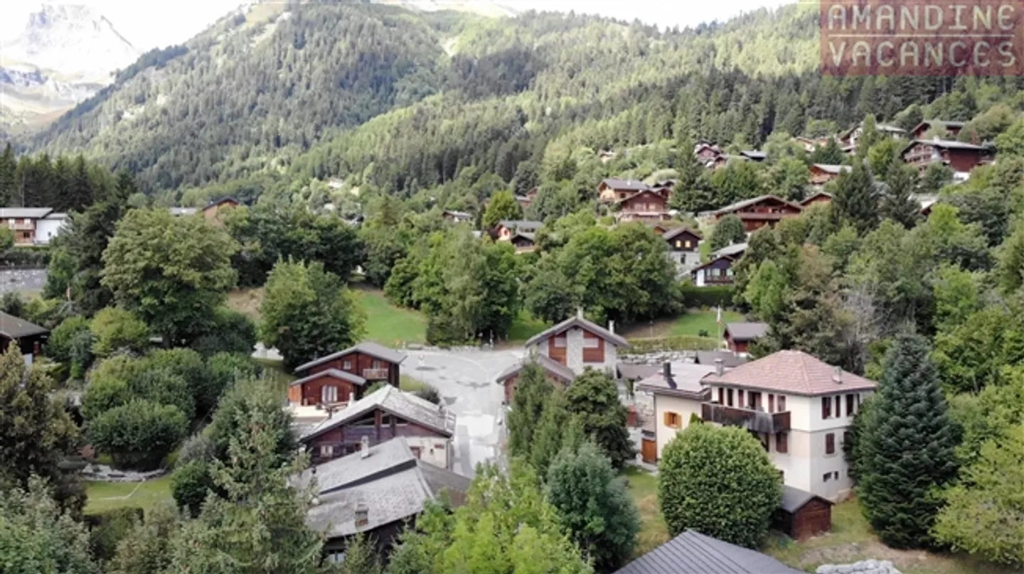 Village House with 2 Apartments - Photo 15 of 20