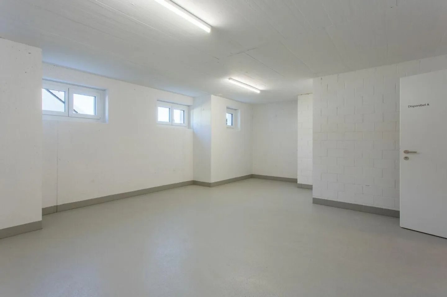 Grosszügige moderne Attique - Foto 13 von 13