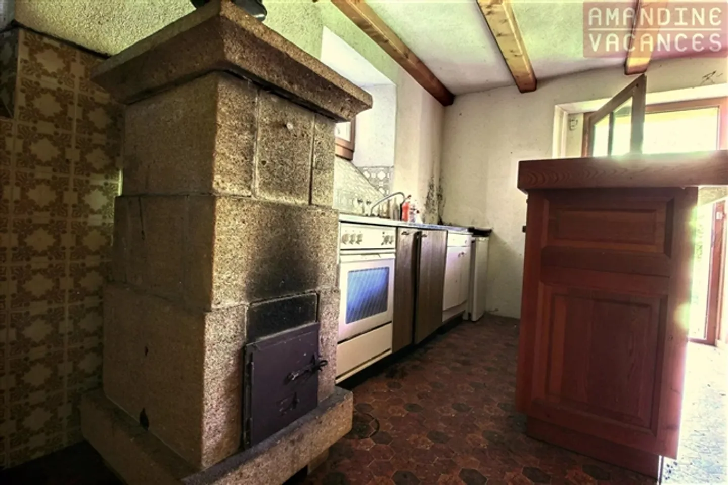 Village House with 2 Apartments - Photo 17 of 20