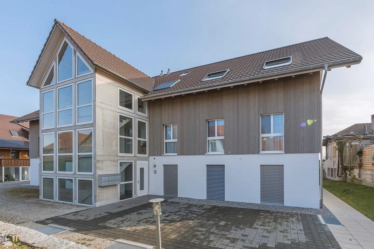 Charming attic apartment with beautiful views - Photo 2 of 11