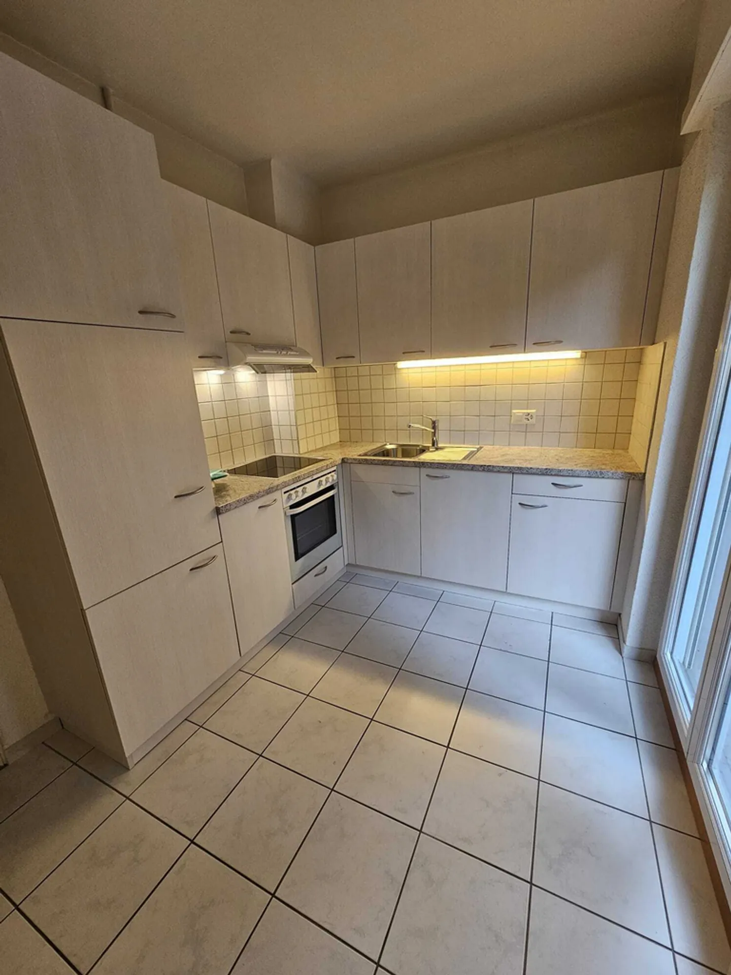 Appartamento di 2.5 locali al 1 ° piano - Foto 4 di 8