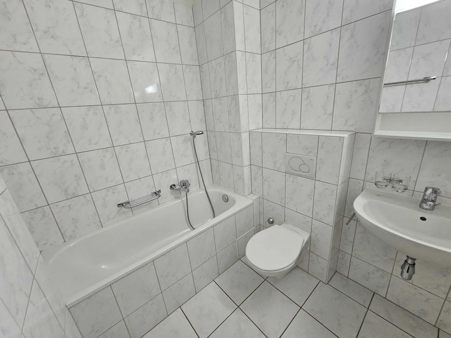 Appartamento di 2.5 locali al 1 ° piano - Foto 5 di 8