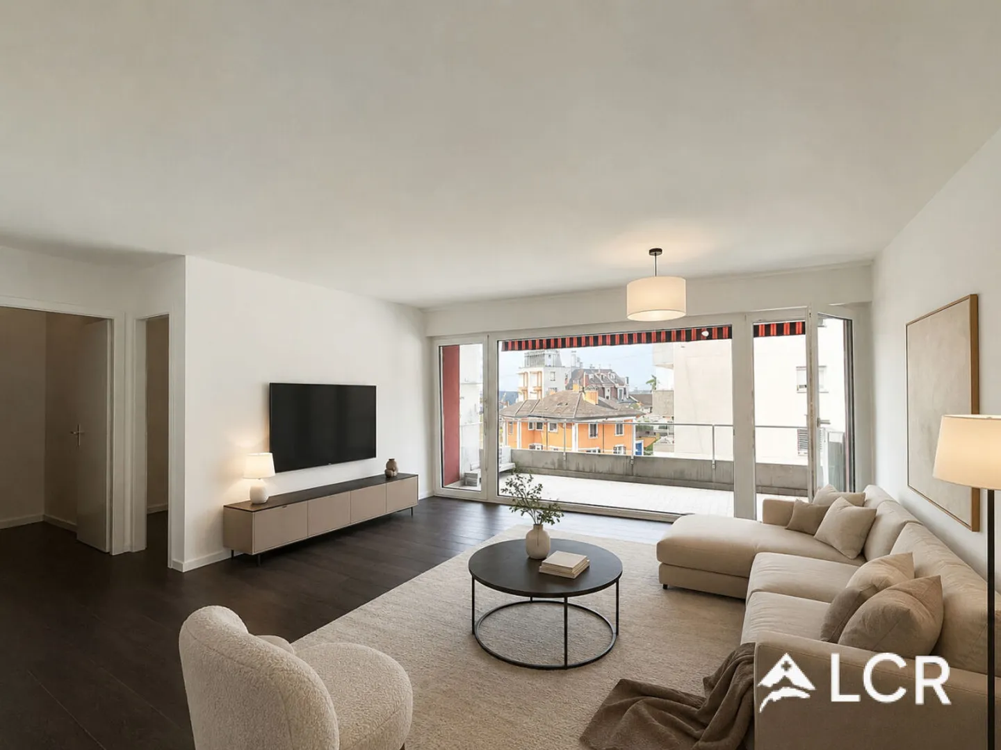 Appartement Charmant avec Balcon - Photo 2 sur 9