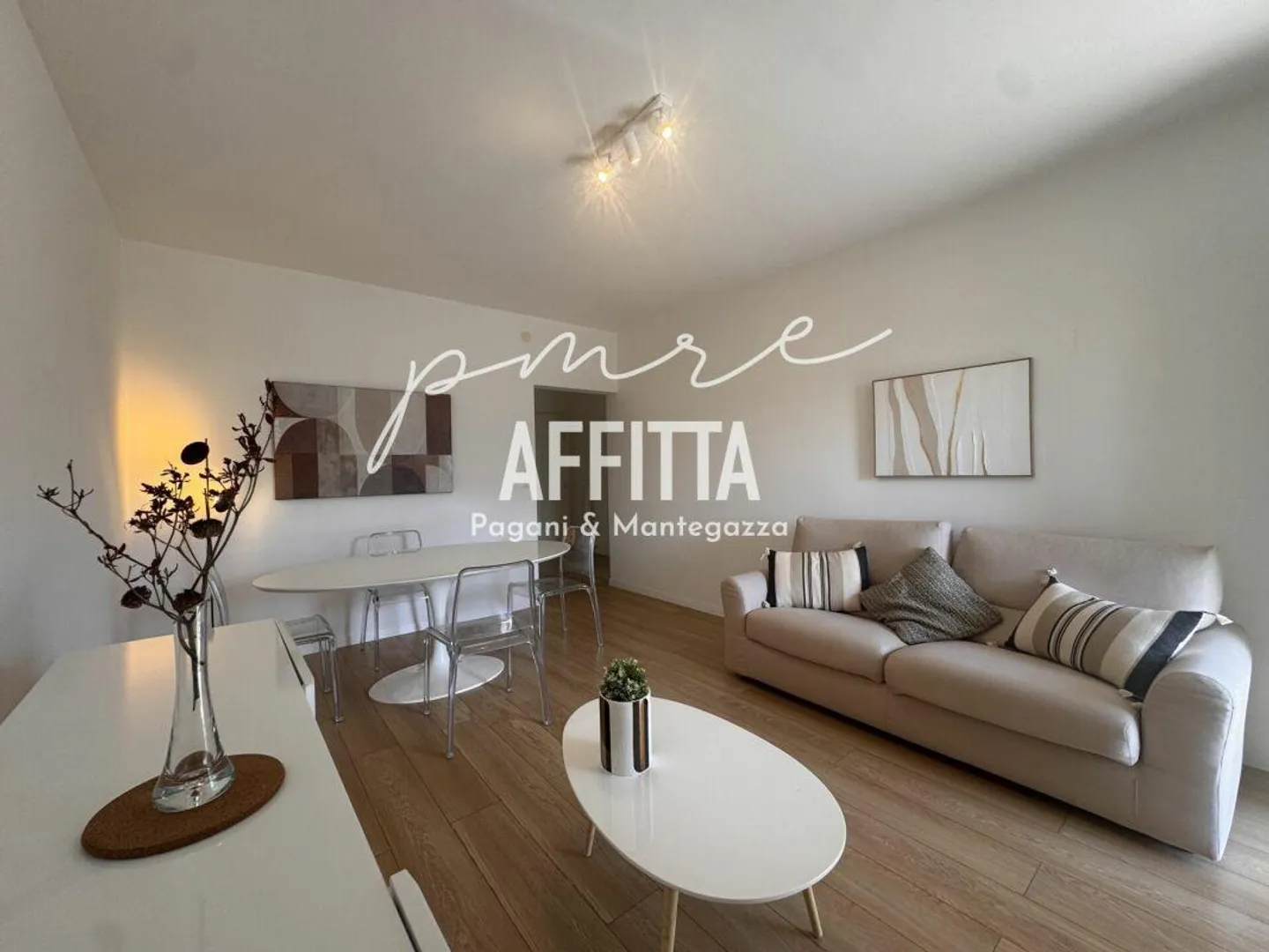LUGANO | 2.5 LOCALI ARREDATO ACCANTO A VILLA SASSA - Foto 1 di 8