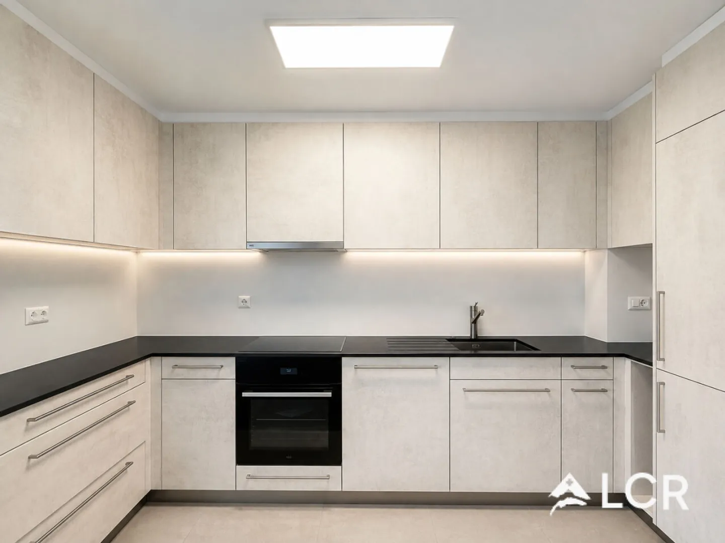 Appartement Charmant avec Balcon - Photo 3 sur 9