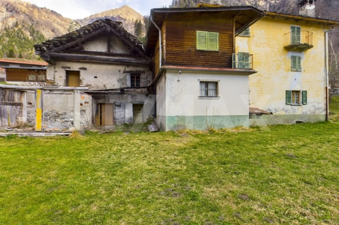 Office space - Photo 5 of 13