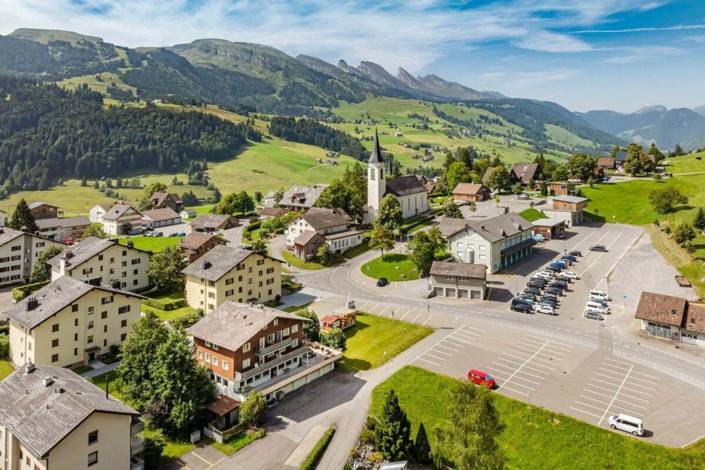 Hotel/Ristorante storico con fascino e potenziale di riconversione - Foto 7 di 8