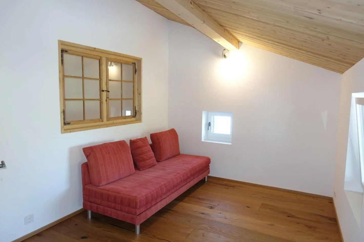 4.5-Zimmer-Ferienwohnung Nr. 2 in einem historischen Zweifamilienhaus in Luven - Foto 8 von 13