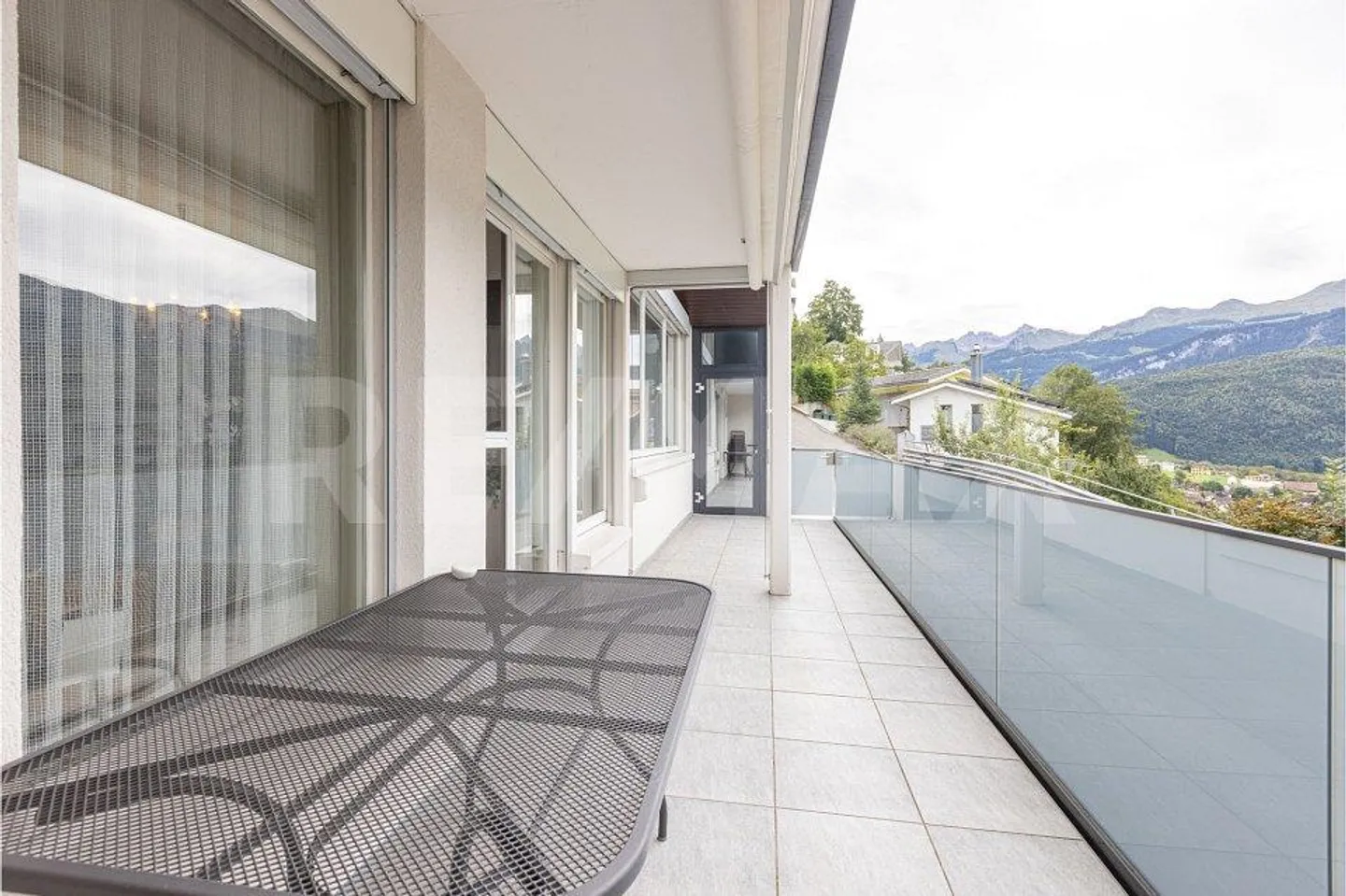 EXCELLENCE À TOUS LES NIVEAUX, Maison individuelle de 7 pièces, Villa, avec jardin d'hiver, 6430 Schwyz - Photo 10 sur 13